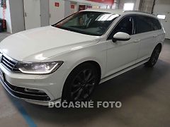 Volkswagen Passat (2018) 2.0, ČR, AT, navi, LED - fotografie inzerátu