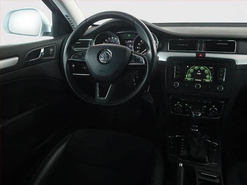 Škoda Superb (2014) 2.0 TDI, Automat, Kůže, Navi - fotka 7 z 15