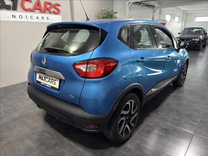 Renault Captur 0,9   TCe KAMERA VÝHŘEV ALU - fotka 5 z 23