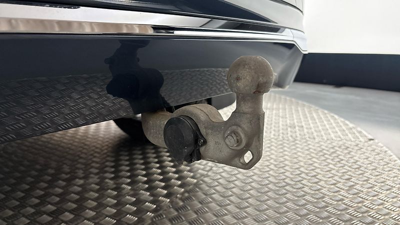 Volvo XC60 2.0 B5 AUT AWD Inscription - fotka 31 z 31