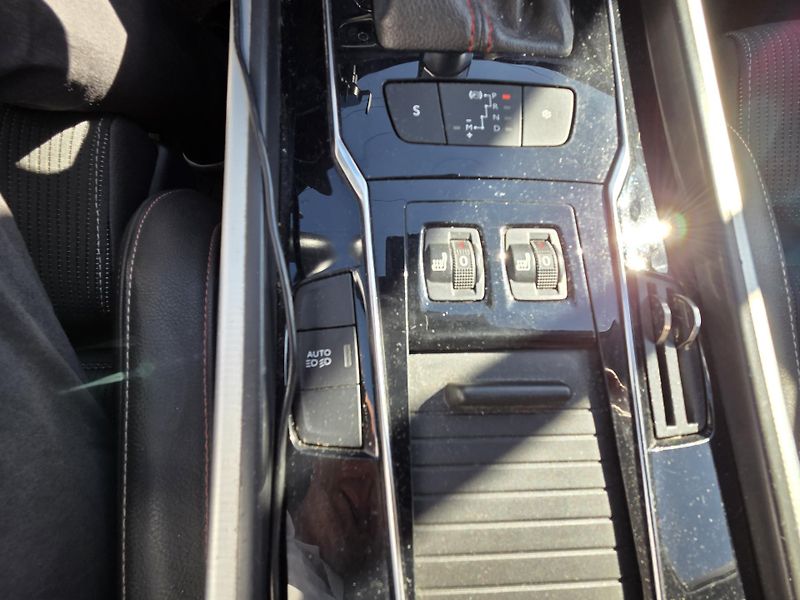 Peugeot 508 (2015) 2.0 BHDI 180 GT EAT6 - fotka 29 z 35