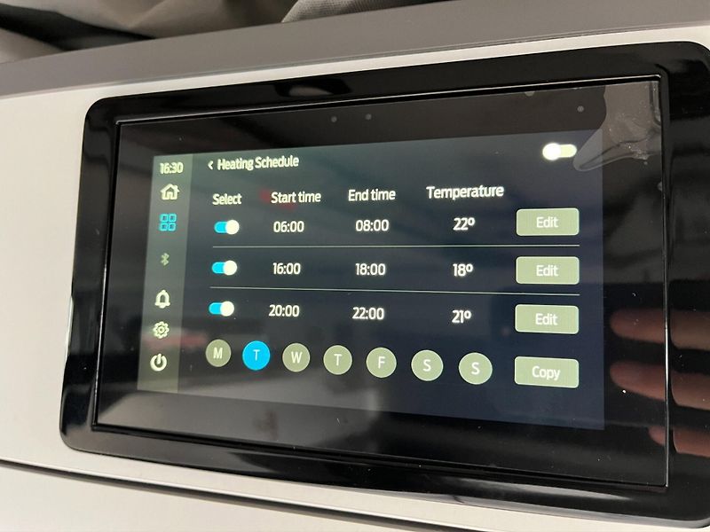 Ford Tourneo Custom (2025) Nugget L1 2.0 ecoblue 125kw, Č - fotka 28 z 30