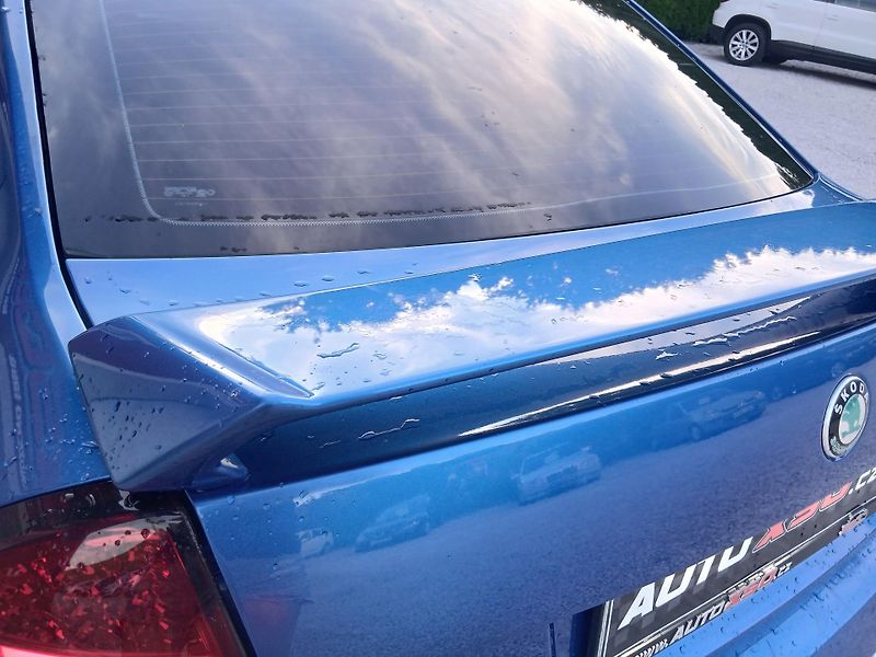 Škoda Octavia 2.0 TFSi RS - fotka 31 z 33