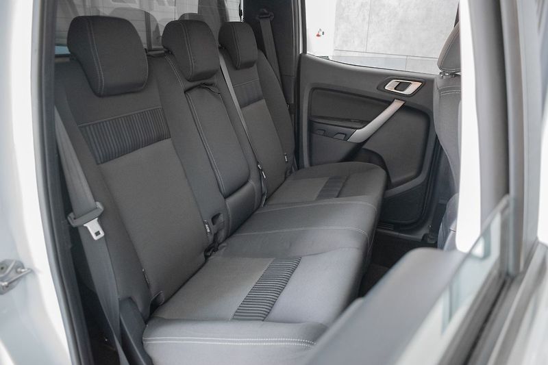 Ford Ranger 2.0 XLT*Naviják*4x4*TAŽNÉ*ČR 1 - fotka 13 z 46