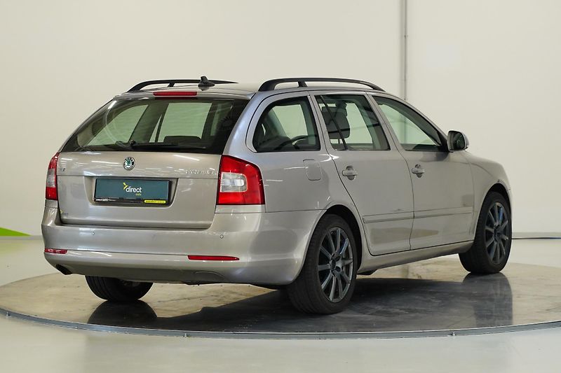 Škoda Octavia - fotka 2 z 24