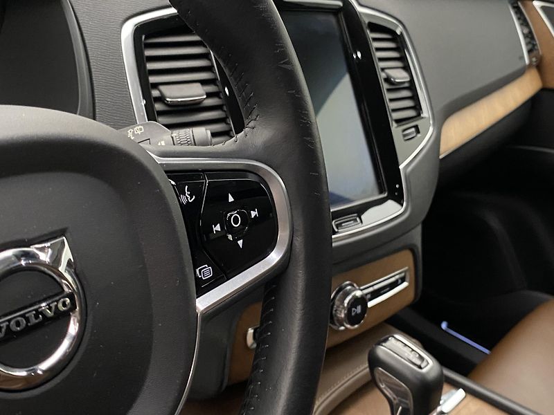 Volvo XC90 D5 AWD INSCRIPTION AUT CZ - fotka 20 z 49