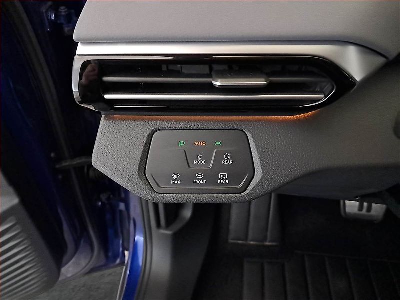 Volkswagen ID.5 (2023) Pro Perf. (82 kWh), SoH 92% - fotka 27 z 30