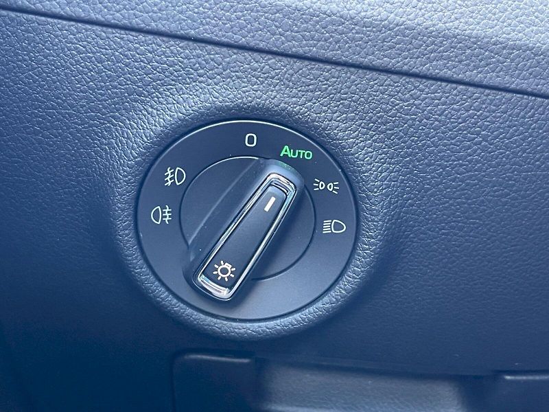 Škoda Superb (2023) 2.0 TDI 110kW DSG Style Plus c - fotka 7 z 35