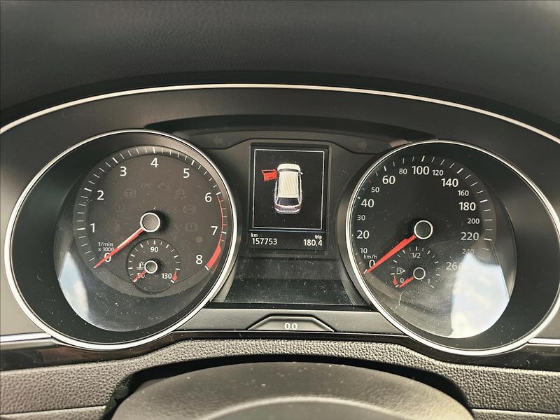 Volkswagen Passat VIII 1,4TSi DSG Highline - fotka 15 z 56