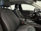 Mercedes-Benz CLA 180 d Shooting Brake Progressi - náhled 15