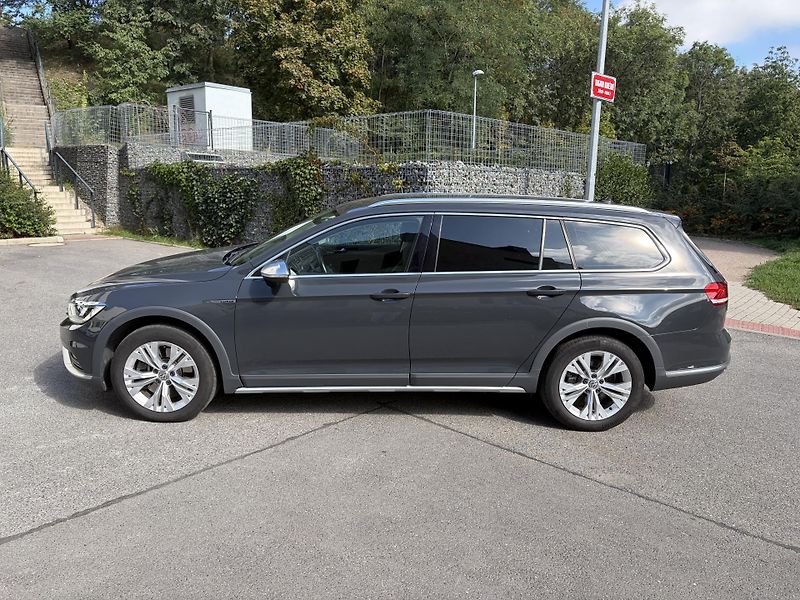Volkswagen Passat Variant (2019) - fotka 22 z 22