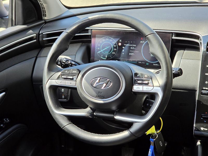 Hyundai Tucson (2021) 1,6TGDI 132kW SMART 18 - fotka 19 z 19
