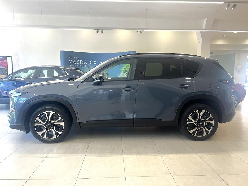 Mazda CX-5 (2026) 2.5L G140 6AT AWD Centre-Line - fotka 4 z 19