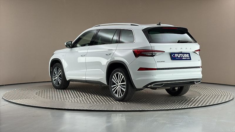 Škoda Kodiaq 2.0 TDI DSG 4x4 L&K - fotka 2 z 34