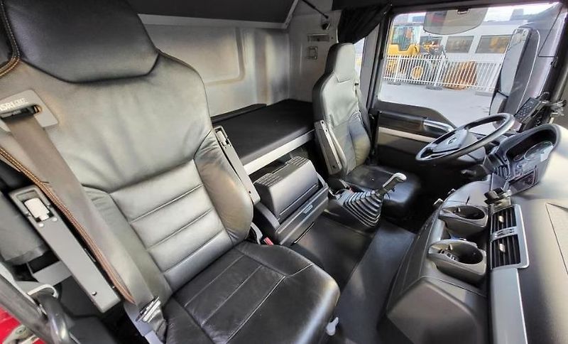 MAN TGS (2017) 35.480 8x4 odtahovka EURO 6 - fotka 19 z 23