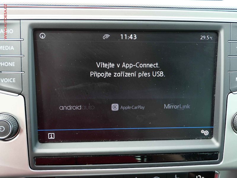 Volkswagen Passat (2016) 2.0 TDi, Comfortline - fotka 21 z 23