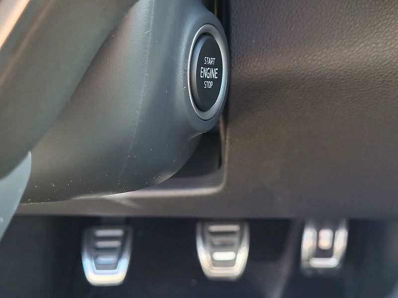 Škoda Fabia Dynamic 1,0TSI 85kW - fotka 14 z 25