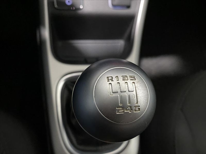Jeep Compass 1,4 MultiAir 140k  Latitude - fotka 14 z 20