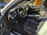 Volvo XC60 2,0 D4 AWD R-Design - náhled 7