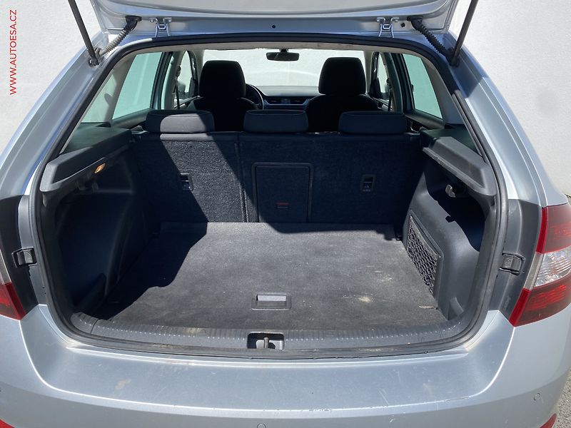 Škoda Rapid (2019) 1.0 TSi, Clever, xenon - fotka 7 z 18