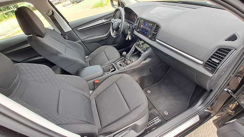 Škoda Karoq 1.6TDi Elegance NAVI - fotka 7 z 29