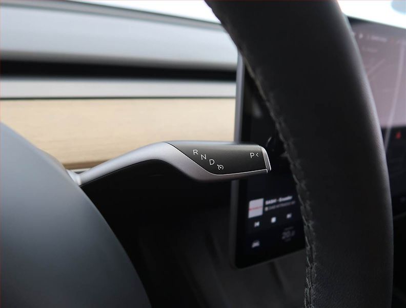 Tesla Model Y (2022) Long Range AWD 79kWh, SoH 91% - fotka 12 z 33