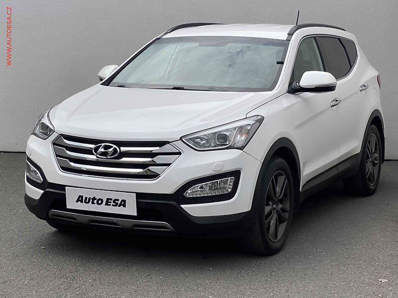 Hyundai Santa Fe (2014) 2.2 CRDi 4x4, ČR, AT, navi - fotka 3 z 18