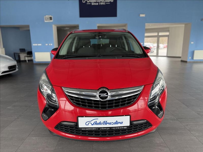 Opel Zafira 2,0   96kW,SERVISKA,2.SADA ALU - fotka 2 z 23