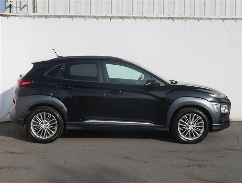 Hyundai Kona (2019) 1.0 T-GDI, Serv.kniha, Kůže - fotka 6 z 20