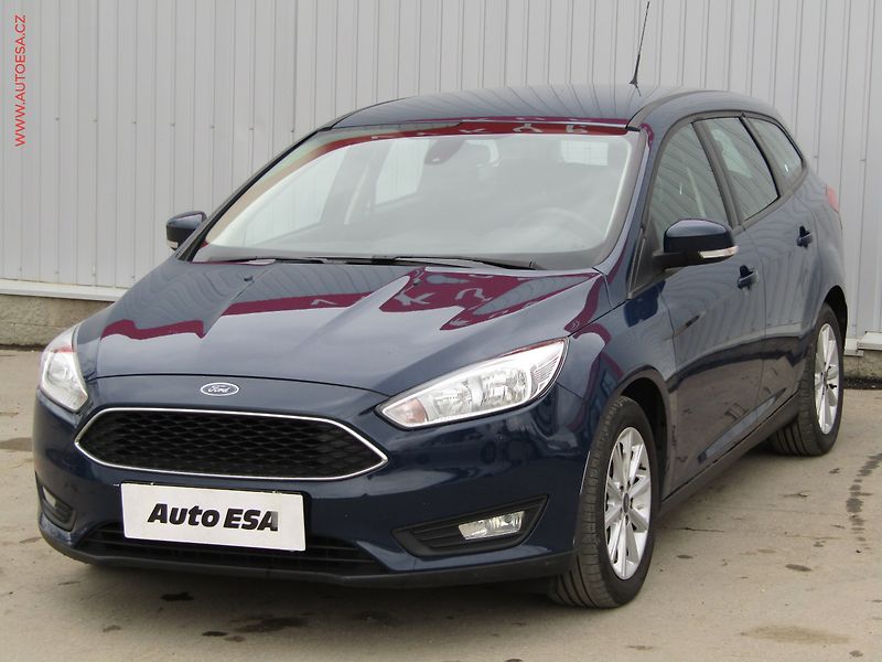 Ford Focus (2015) 1.5 TDCi, 2.maj,ČR, AC - fotka 3 z 14