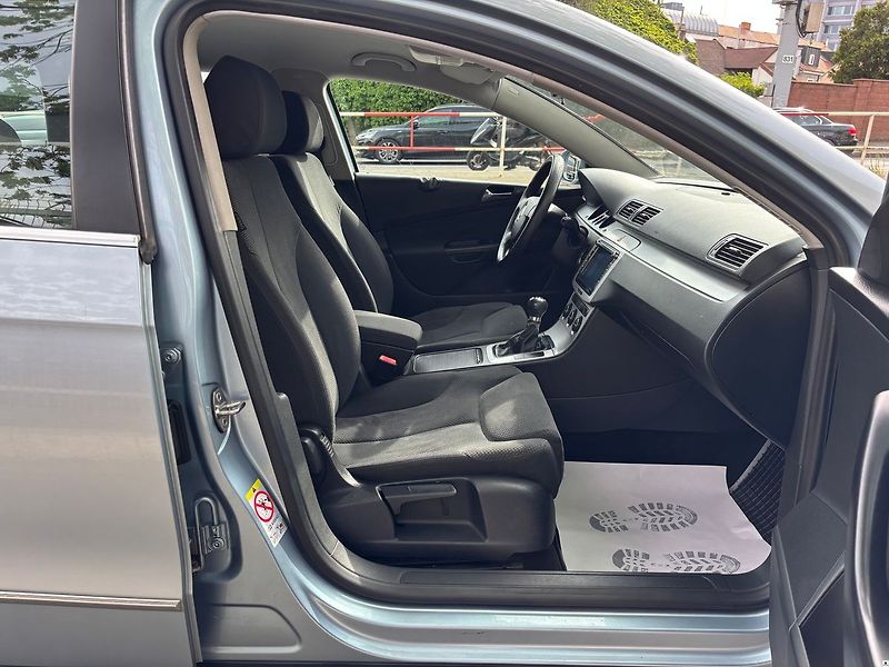 Volkswagen Passat 2.0TDI-100KW*TAŽNÉ*MAN6/2008/ - fotka 22 z 42