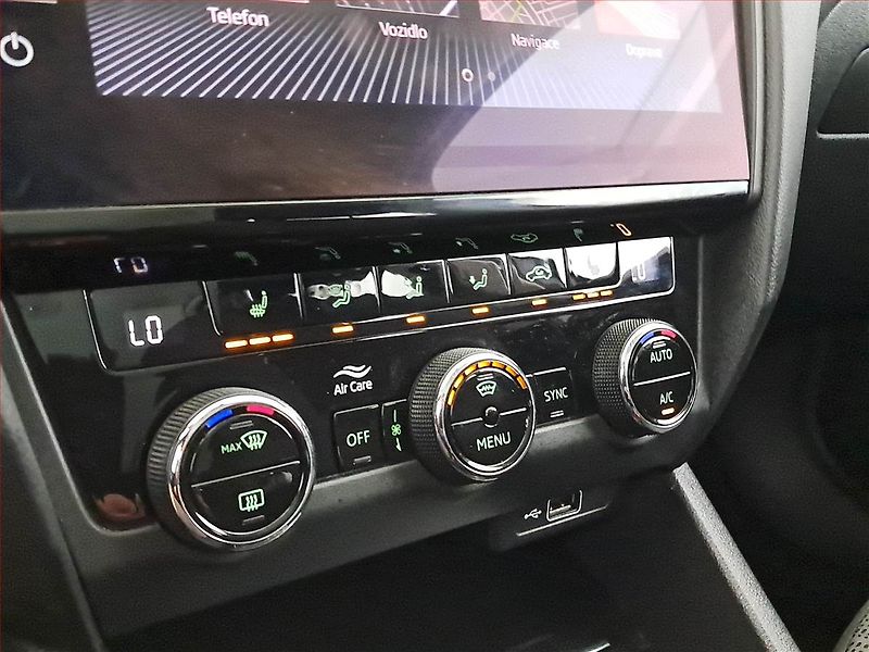 Škoda Octavia (2019) 2.0 TDI, Serv.kniha, Navi - fotka 17 z 21