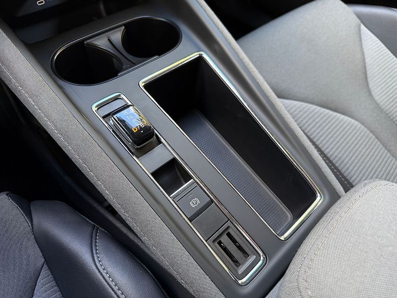 Škoda Enyaq 82 kWh / LOFT / Matrix LED/ Te - fotka 31 z 43