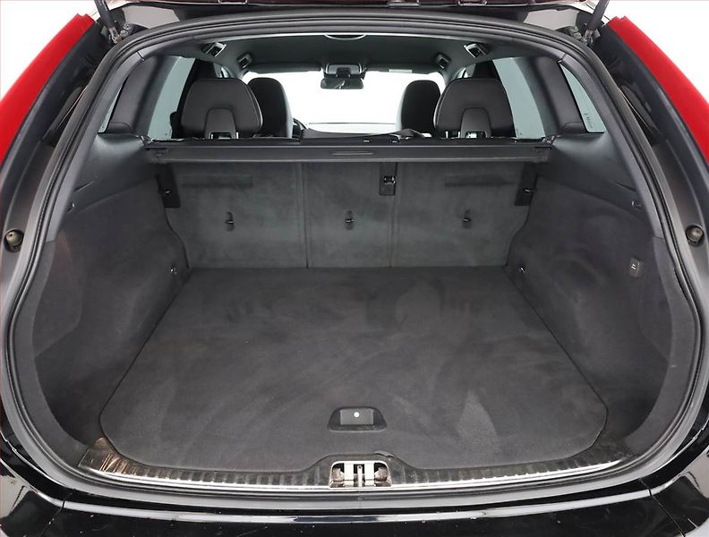 Volvo XC60 (2014) D4, 4X4, Automat, Kůže, Navi - fotka 16 z 16