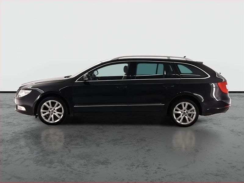 Škoda Superb (2011) Elegance 2.0 TDI, 4X4 - fotka 3 z 21