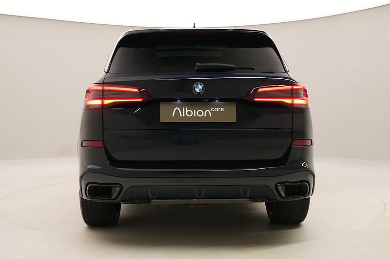 BMW X5 30d xDrive M-Paket REZERVACE - fotka 11 z 75
