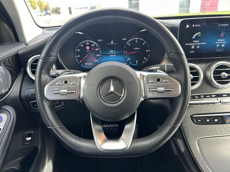 Mercedes-Benz GLC 300d 4MATIC AMG AIRMATIC - fotka 16 z 30