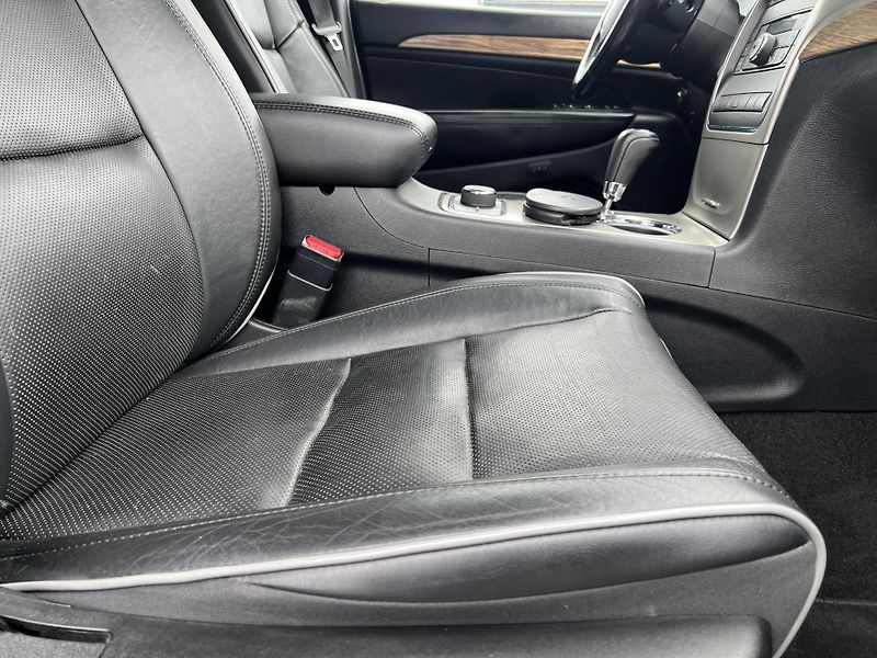 Jeep Grand Cherokee 3.0CRD OVERLAND TAŽNÉ odp.DPH - fotka 31 z 41