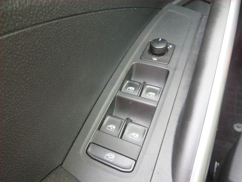 Škoda Fabia (2022) Style 1.0 TSI, Serv.kniha - fotka 15 z 15