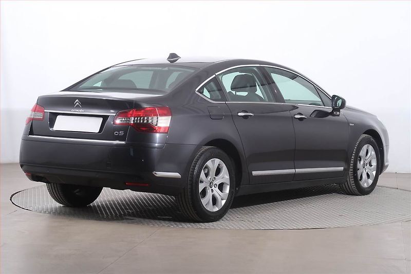 Citroën C5 (2012) Exclusive 2.0 HDi, Automat - fotka 5 z 23