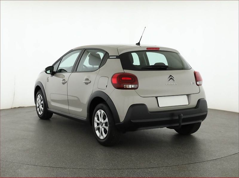 Citroën C3 (2023) 1.2 PureTech, ČR,1.maj - fotka 4 z 16