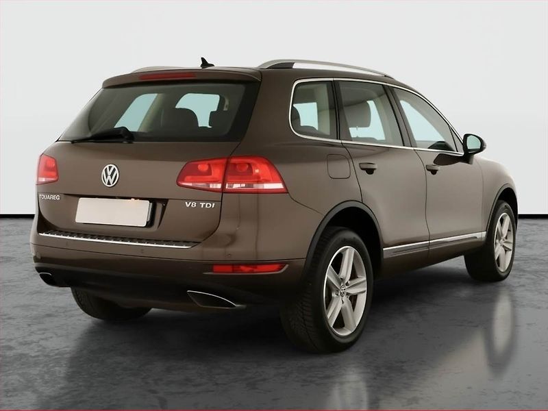 Volkswagen Touareg (2010) 4.2 V8 TDi, 4X4, Automat - fotka 5 z 17