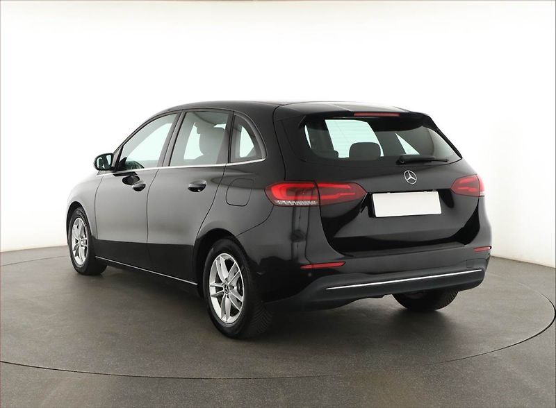 Mercedes-Benz Třídy B (2019) B 180 d, Automat, Serv.kniha - fotka 4 z 20