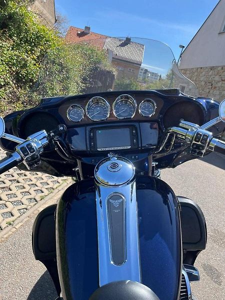 Harley-Davidson FLHTKSE ULTRA LIMITED CVO (2018) FLHTKSE ANV ULTRA LIMITED CVO - fotka 9 z 19