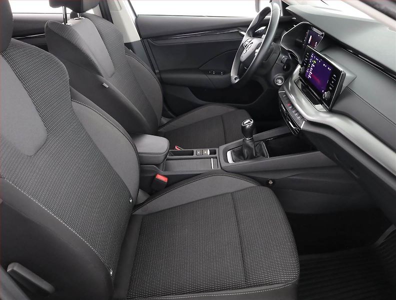 Škoda Octavia (2022) Ambition 2.0 TDI, ČR,1.maj - fotka 7 z 16