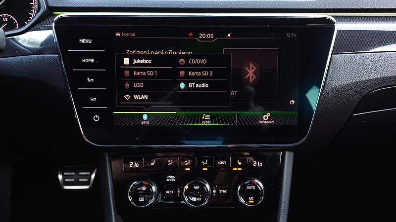 Škoda Superb 140kW TDI 4x4 SPORTLINE - fotka 36 z 47