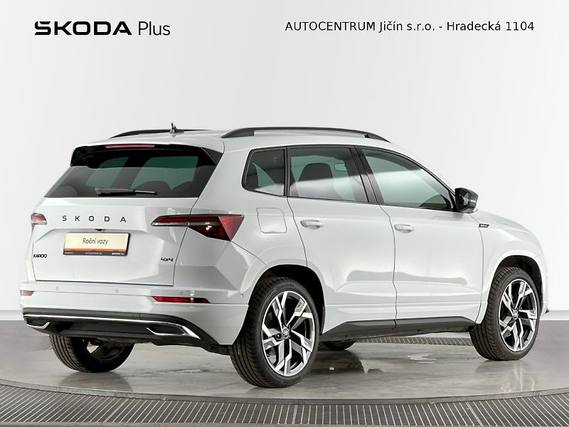 Škoda Karoq (2025) DSG 2.0TDI 110kW 4x4 SportLine - fotka 2 z 33