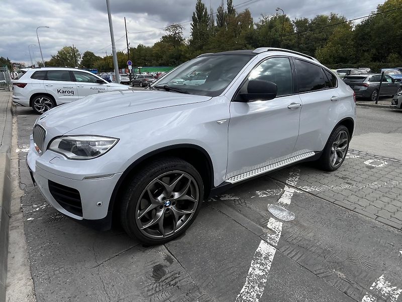 BMW X6 (2013) M50D - fotka 2 z 20