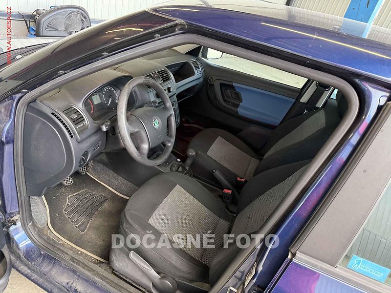 Škoda Fabia (2007) 1.2i, ČR, servis.kniha - fotka 3 z 3
