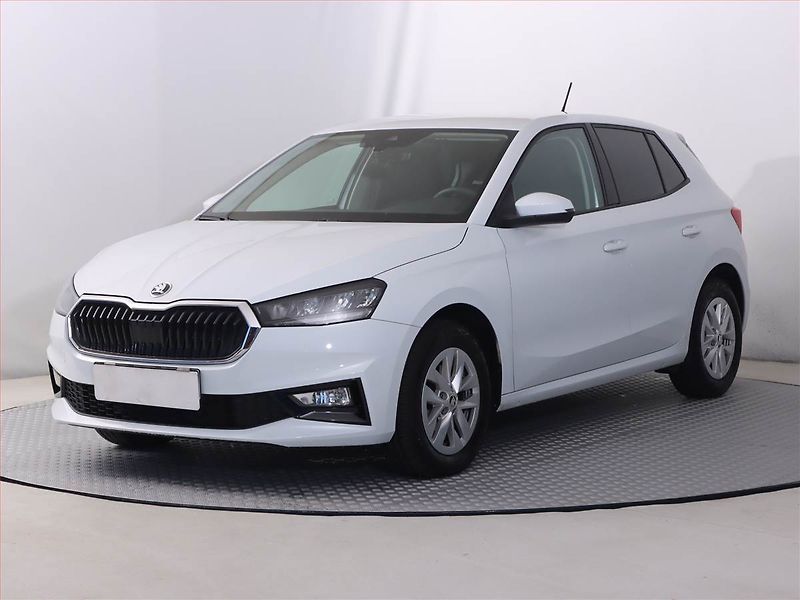 Škoda Fabia (2024) 1.0 TSI, Automat, Serv.kniha - fotka 2 z 22
